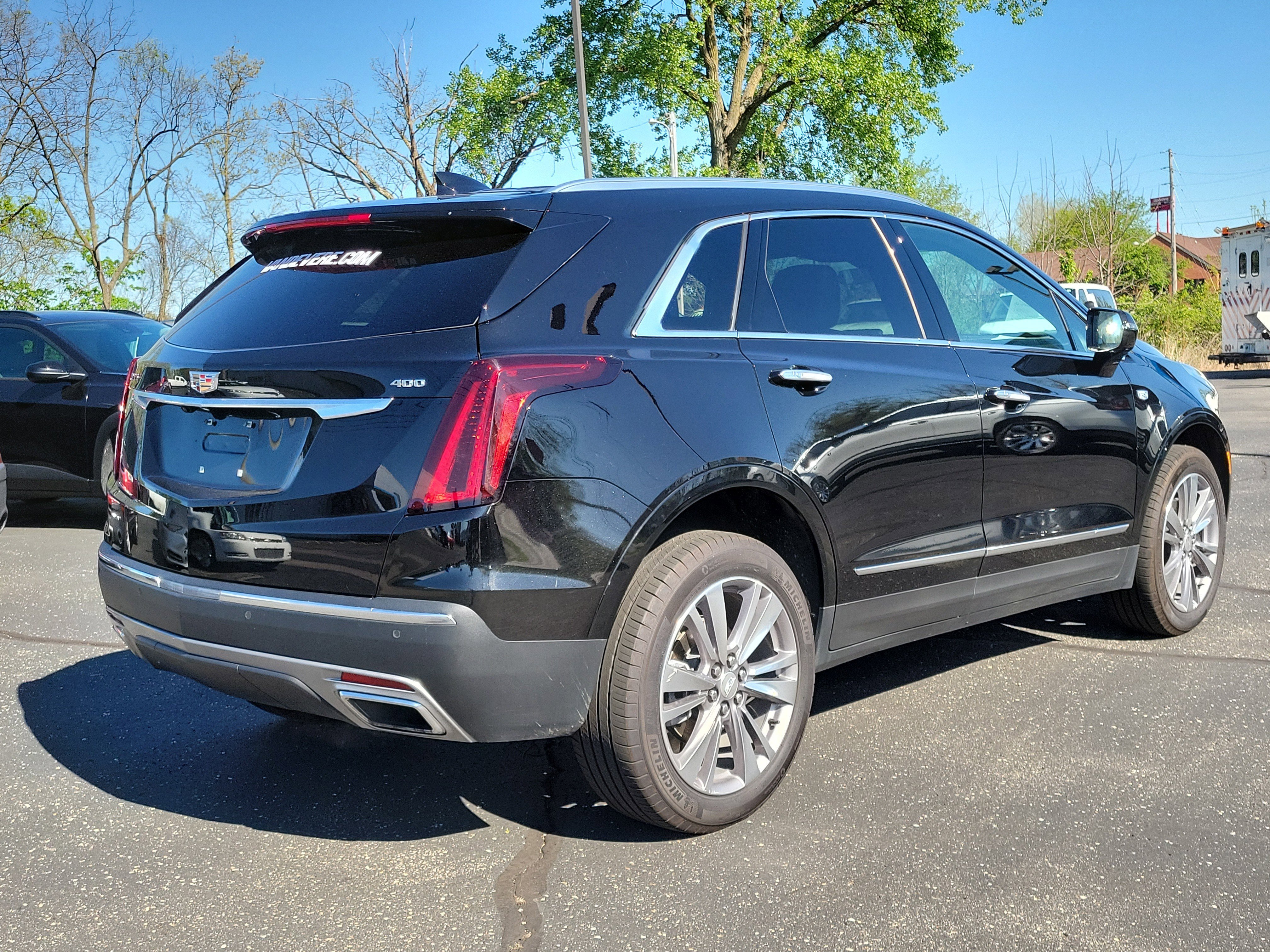 Used 2025 Cadillac XT5 Premium Luxury AWD/4WD image 4