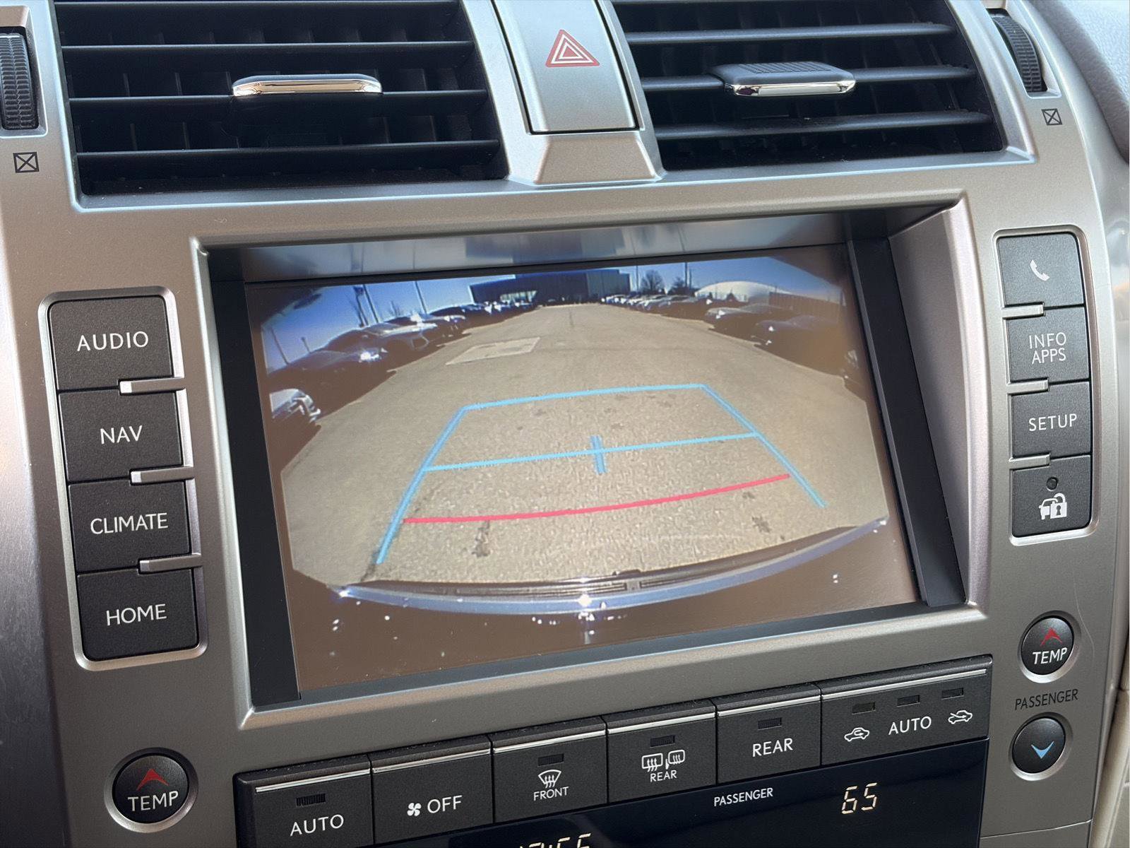 Used 2016 Lexus GX 460 Luxury w/ Preferred Accessory Package image 18