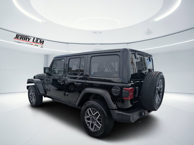 Certified 2026 Jeep Wrangler Unlimited Sahara AWD/4WD image 5