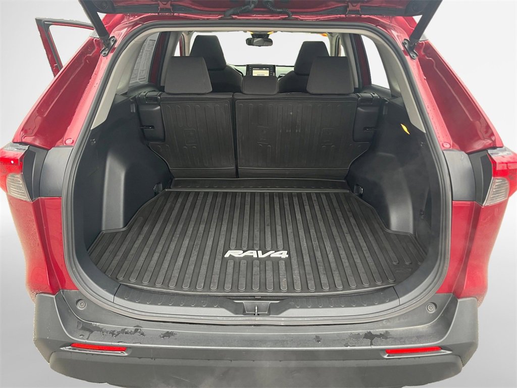 Used 2019 Toyota RAV4 XLE image 25