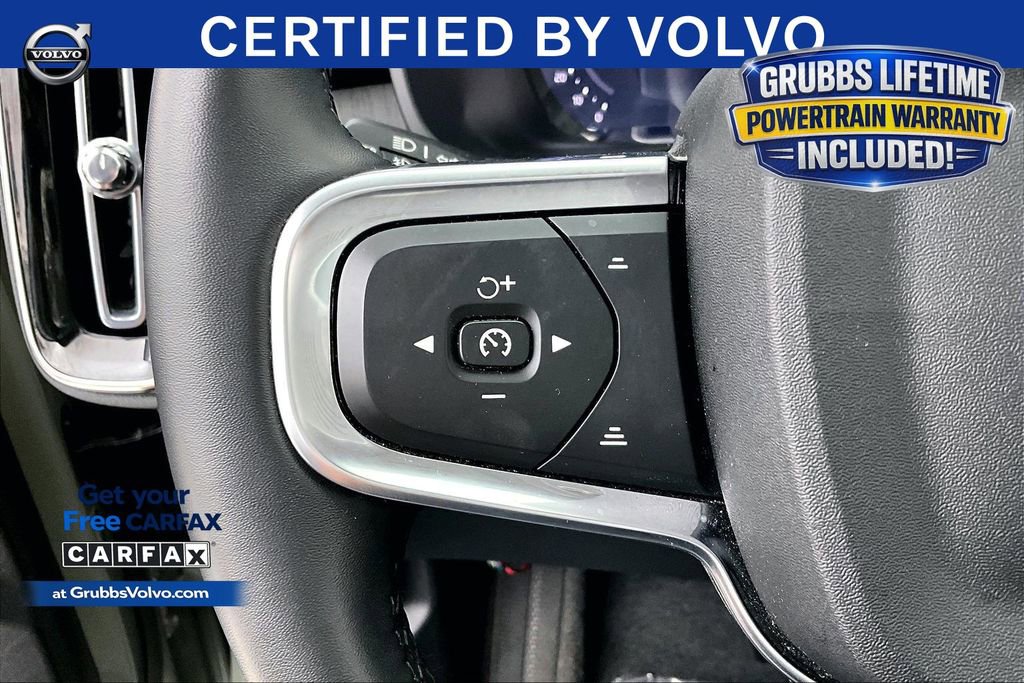Certified 2025 Volvo XC40 B5 Plus AWD/4WD image 26