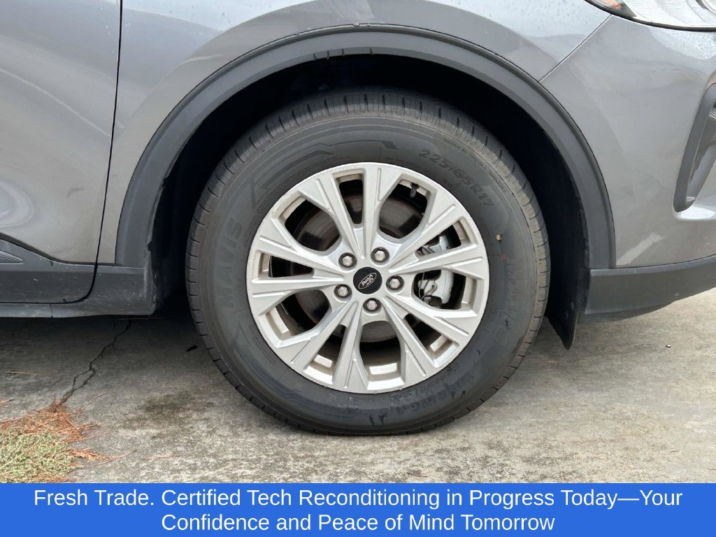 Used 2024 Ford Escape Active AWD/4WD image 5