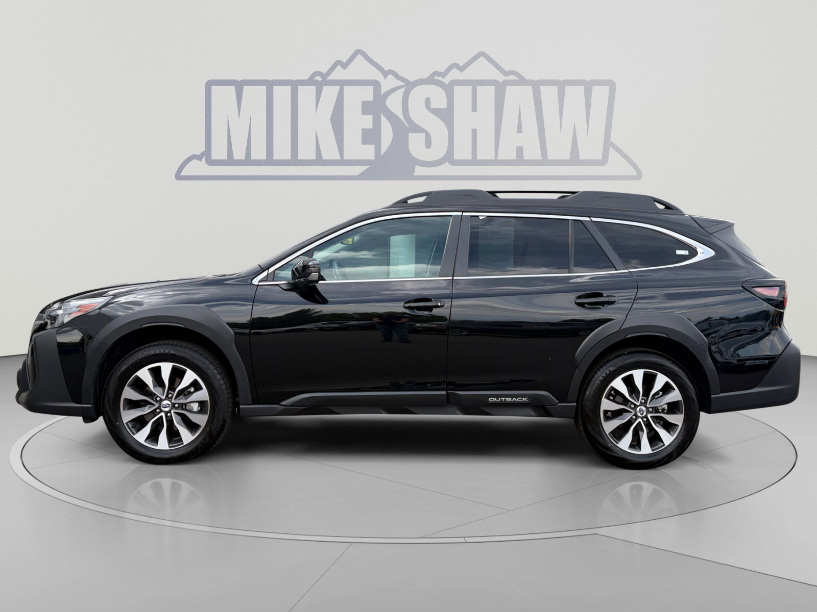 Used 2025 Subaru Outback Limited AWD/4WD image 2