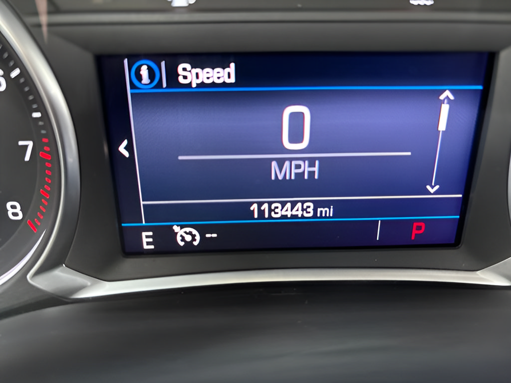 Used 2021 GMC Acadia SLE w/ Driver Convenience Package FWD image 18