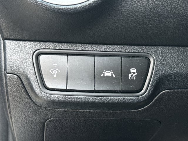 Used 2021 Kia Forte LXS FWD image 21