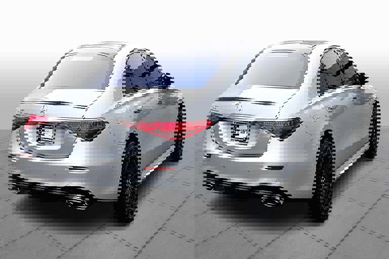 Used 2023 Mercedes-Benz S 580 4MATIC Sedan image 22