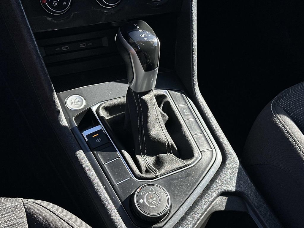 Used 2022 Volkswagen Tiguan S image 15