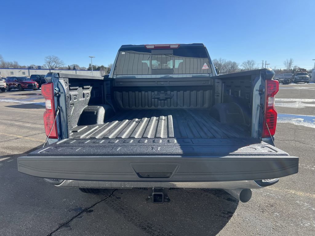 New 2026 Chevrolet Silverado 3500 LT image 10