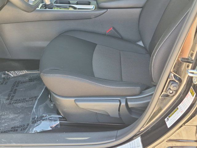 Used 2025 Nissan Sentra SV FWD image 11