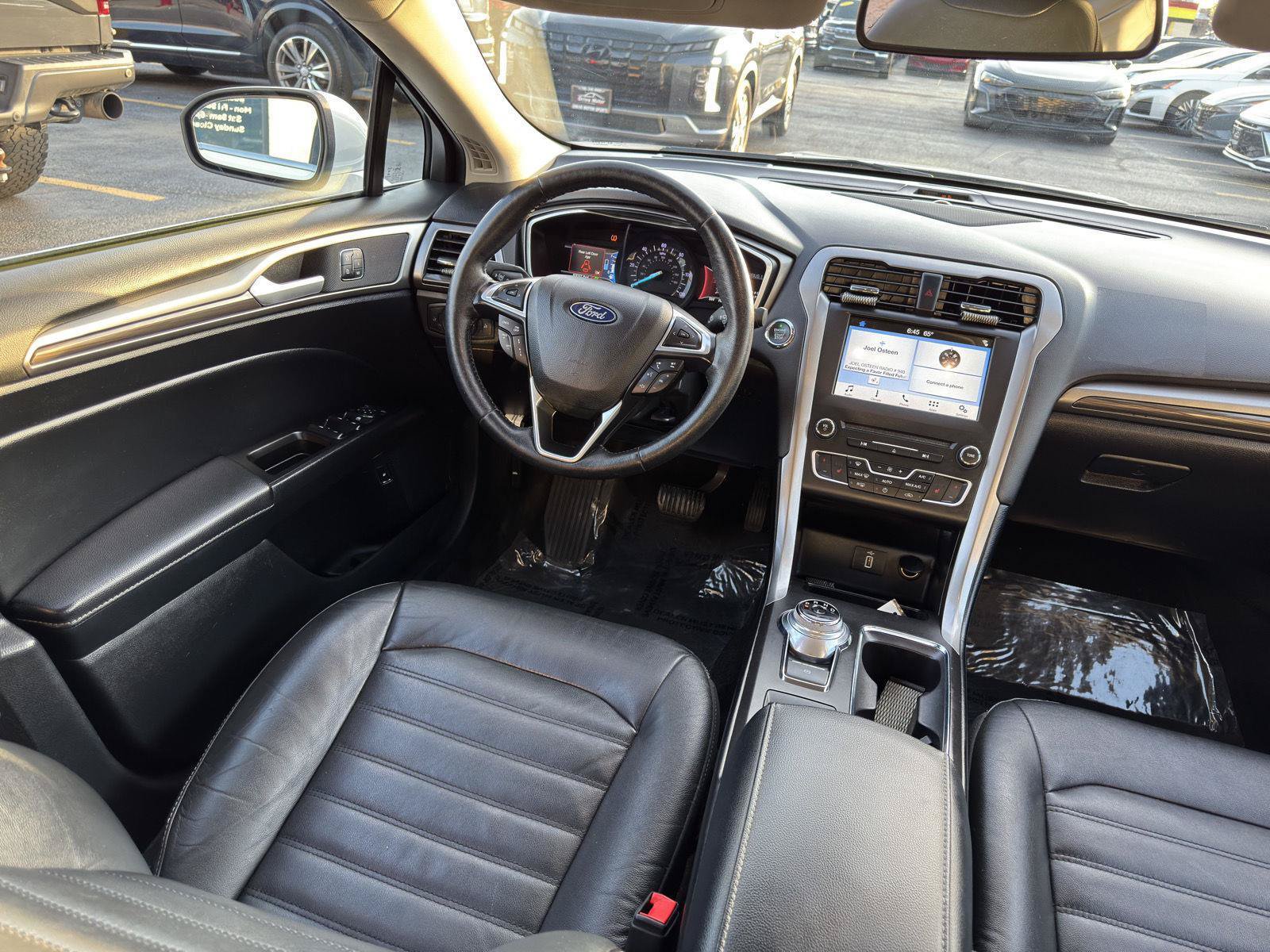 Used 2018 Ford Fusion SE w/ Equipment Group 602A FWD image 31