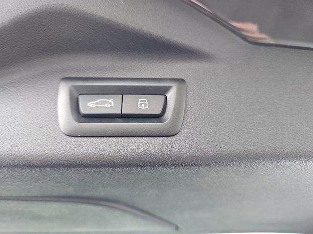 Used 2024 BMW X7 xDrive40i w/ M Sport Package image 15