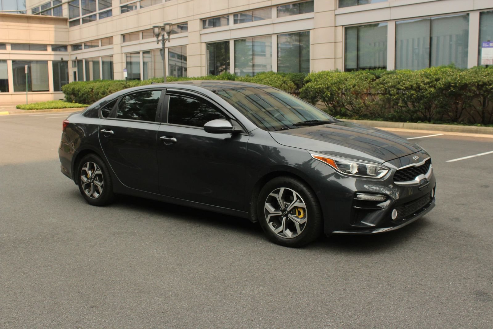 Used 2020 Kia Forte LXS FWD image 2