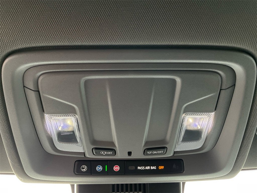 Used 2025 GMC Sierra 1500 Pro w/ Pro Value Package image 29