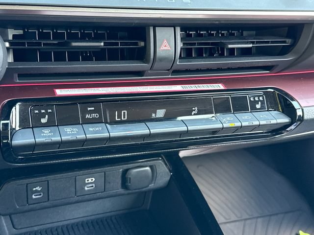 Certified 2024 Toyota Prius Prime FWD image 31