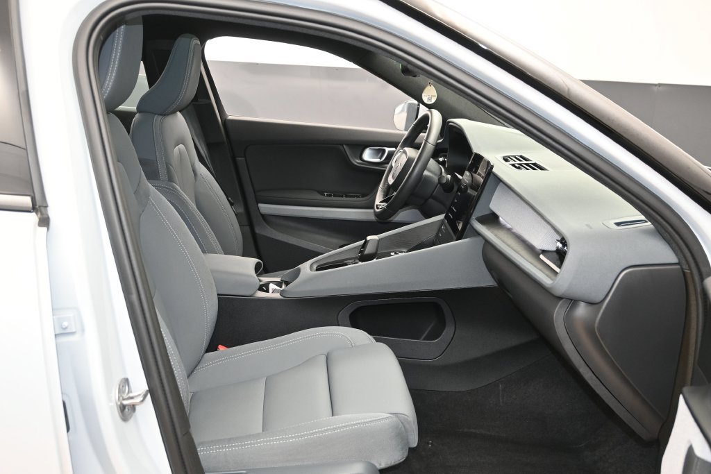 Used 2024 Polestar Polestar 2 AWD/4WD image 27