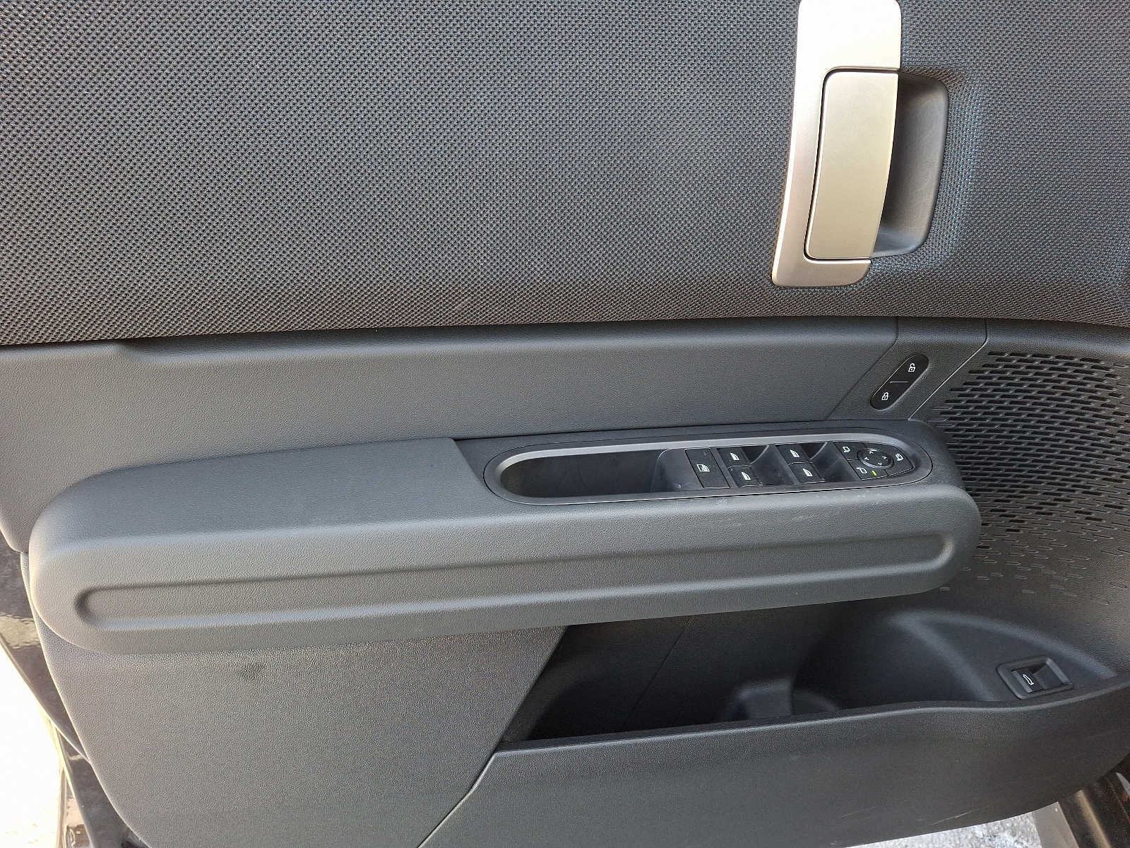 Used 2025 MINI Cooper Countryman S w/ Comfort Package Max image 12