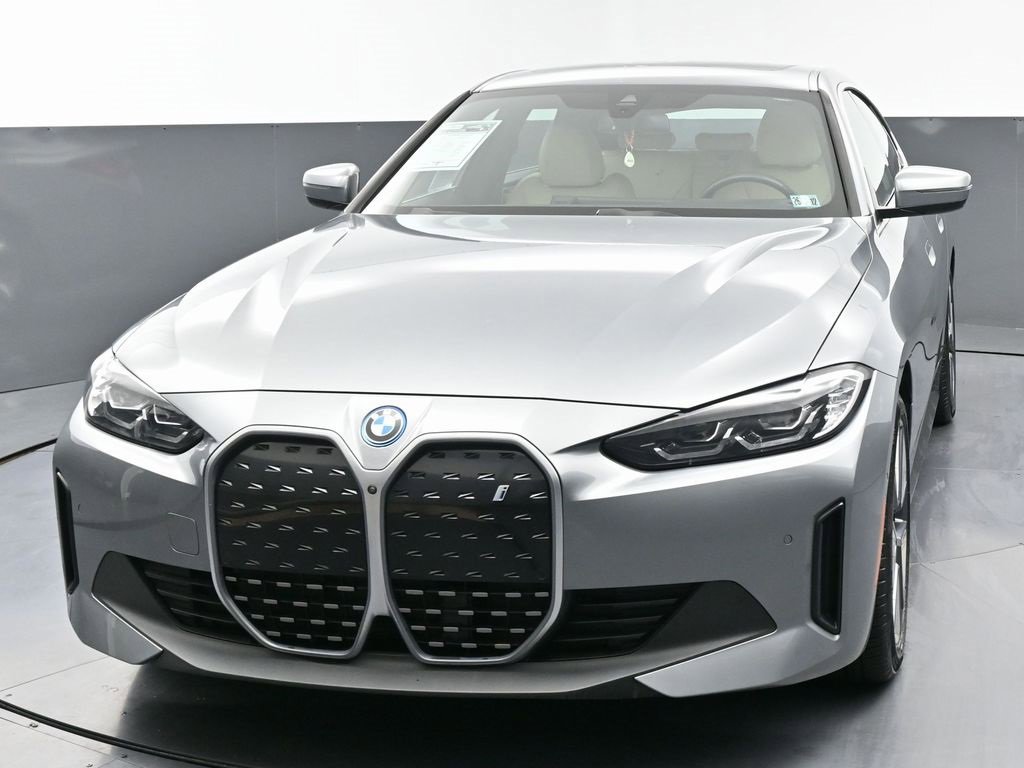Used 2023 BMW i4 eDrive35 w/ Premium Package image 5