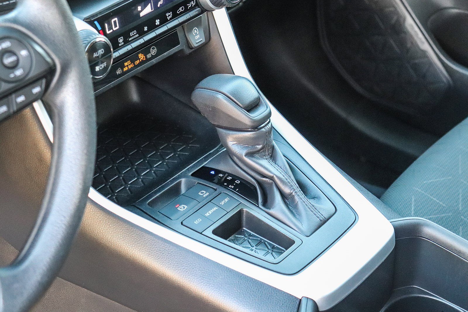 Certified 2024 Toyota RAV4 XLE image 21