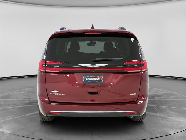 Used 2022 Chrysler Pacifica Touring-L AWD/4WD image 4