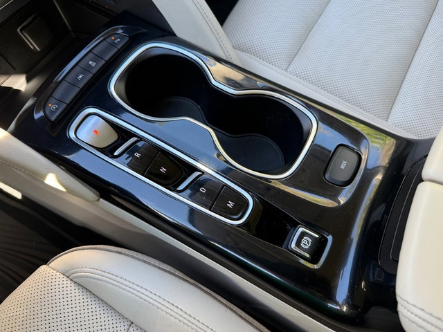 Used 2021 Buick Envision Essence image 24