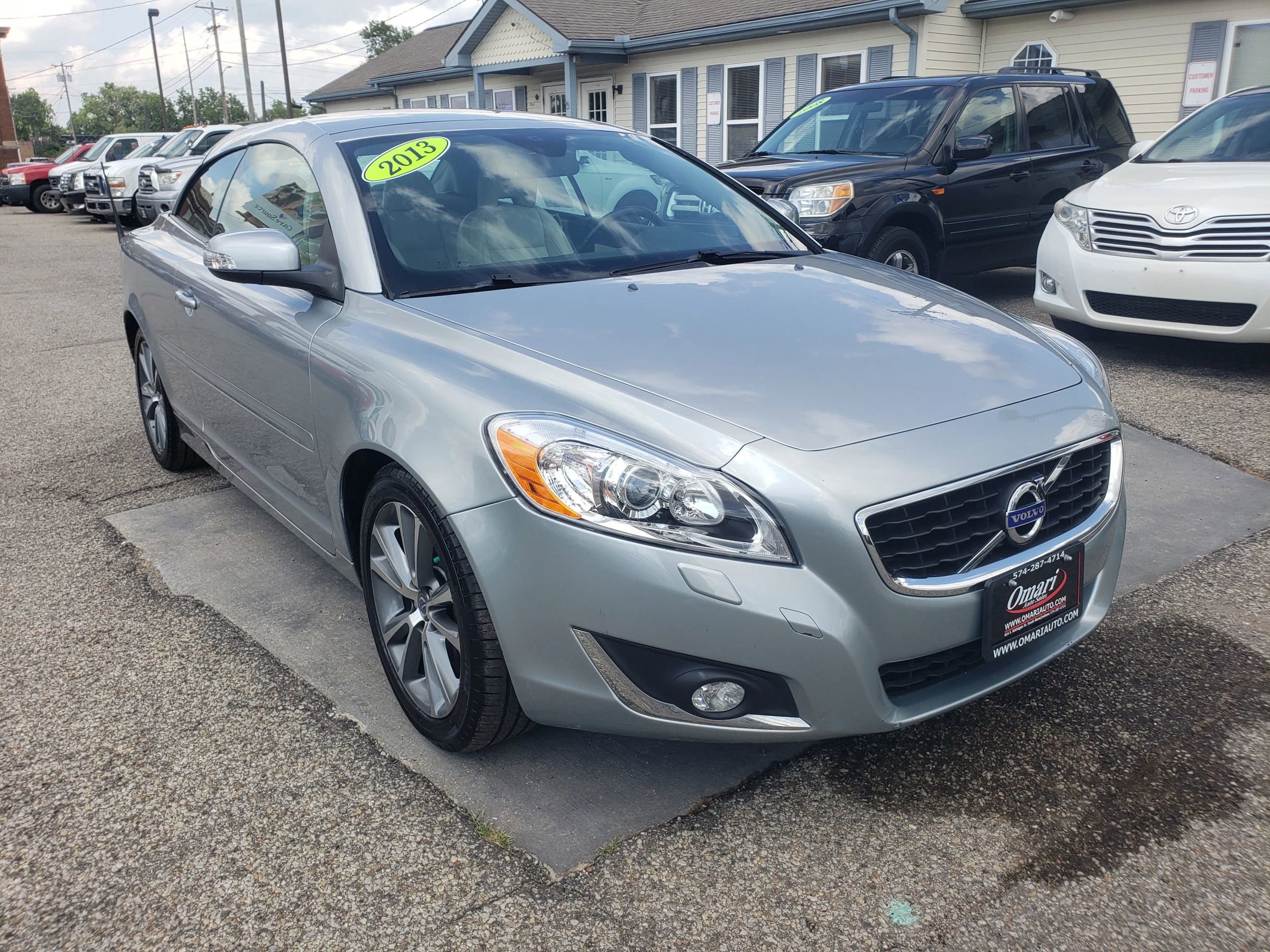 Used 2013 Volvo C70 T5 image 3