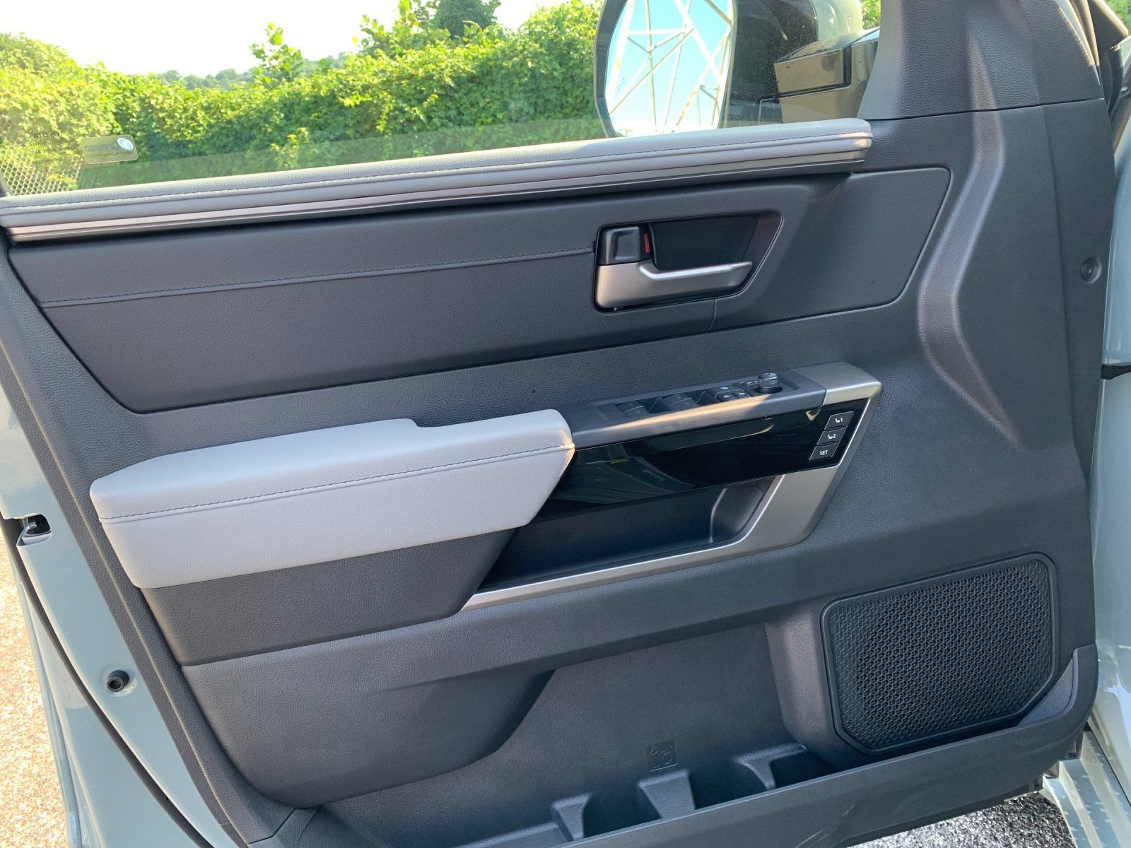 New 2026 Toyota Tundra Limited AWD/4WD image 11