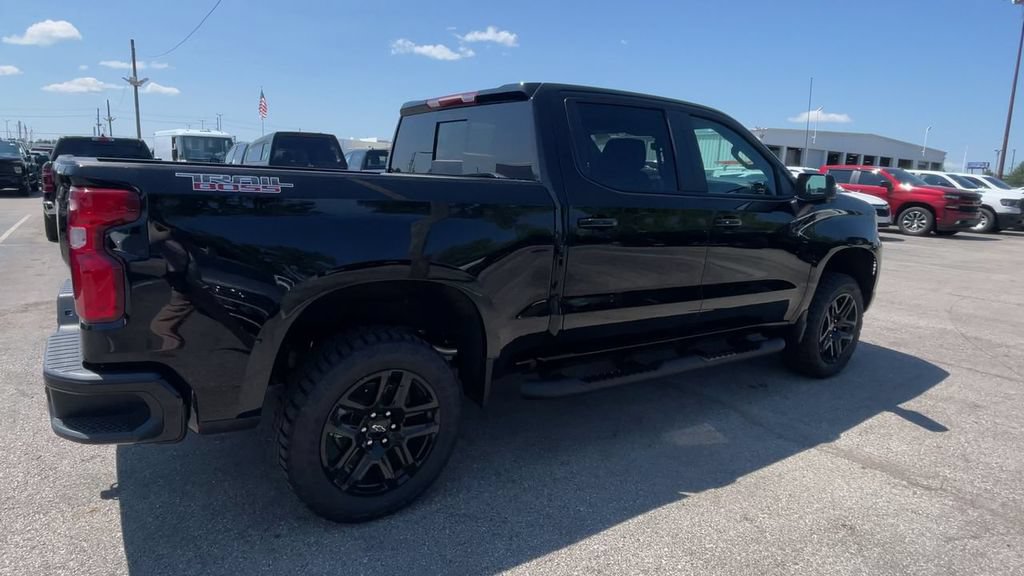New 2026 Chevrolet Silverado 1500 LT Trail Boss w/ LT Trail Boss Premium Package AWD/4WD image 2