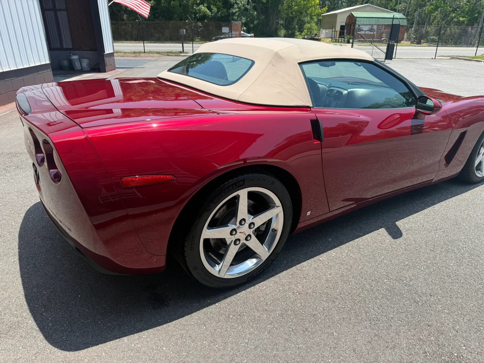 Used 2006 Chevrolet Corvette Convertible w/ Preferred Equipment Group RWD image 6