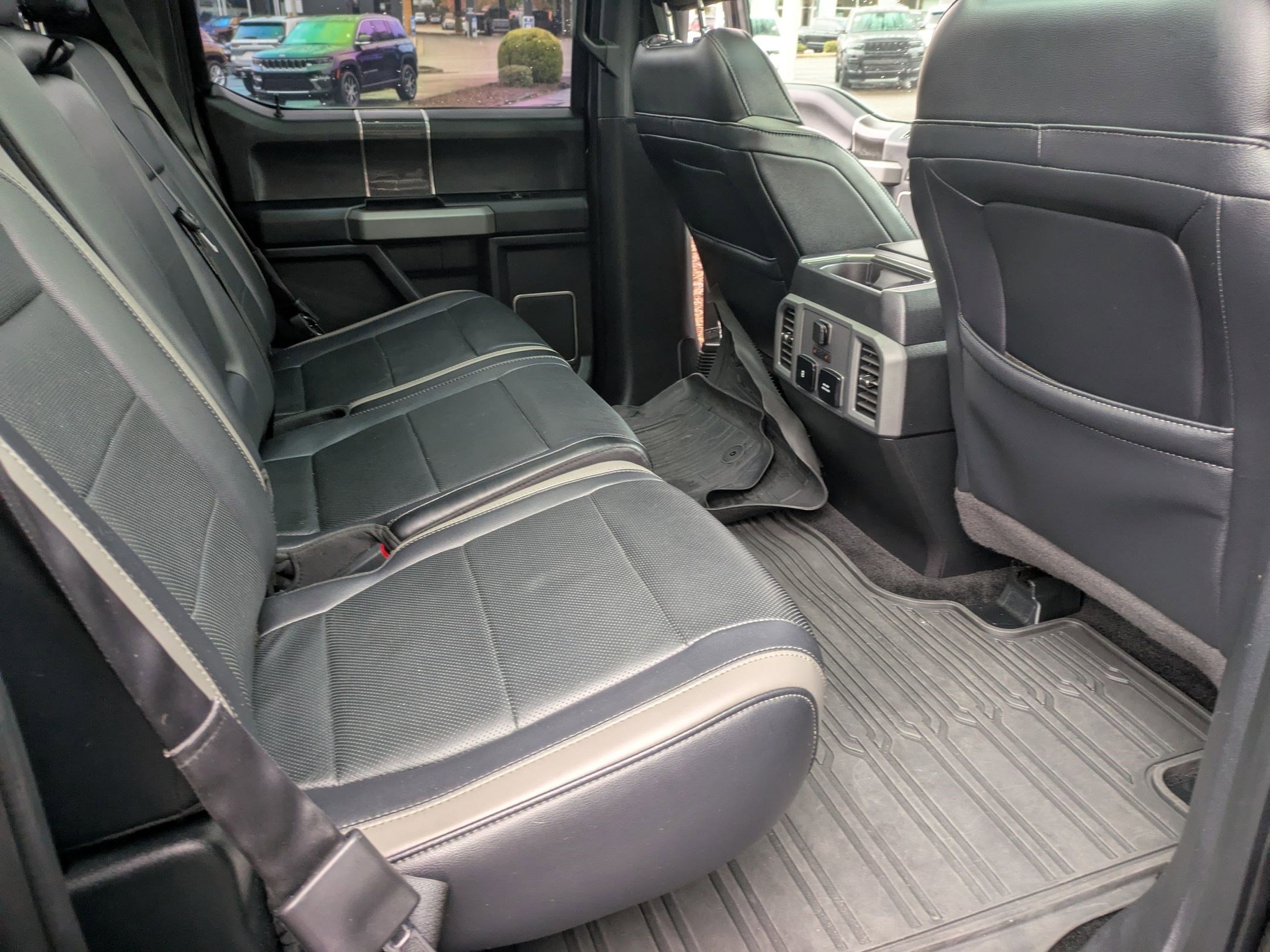 Used 2018 Ford F150 Raptor w/ Equipment Group 802A Luxury image 25