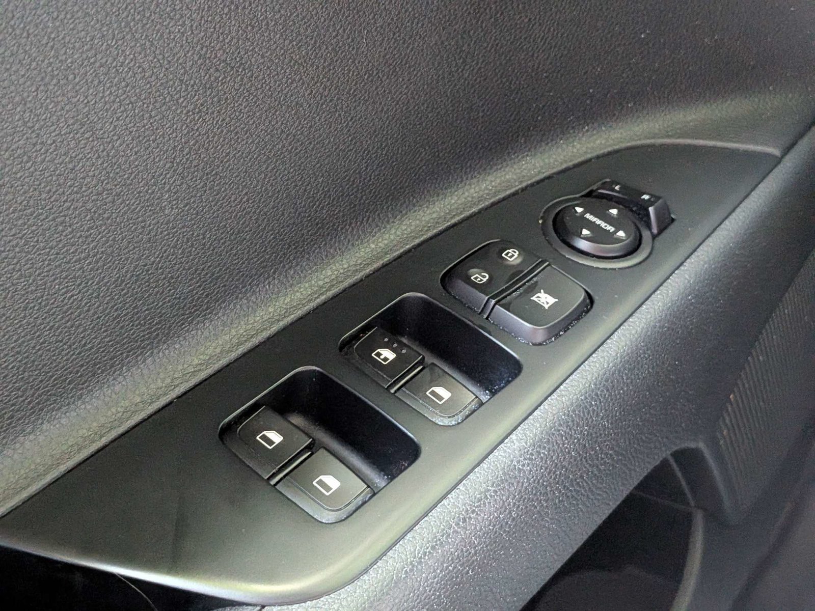 Used 2022 Kia Rio S FWD image 25