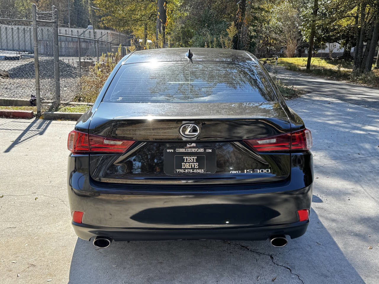 Used 2016 Lexus IS 300 AWD image 9