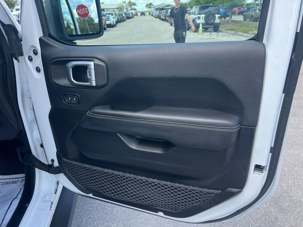 Certified 2019 Jeep Wrangler Unlimited Sahara image 35