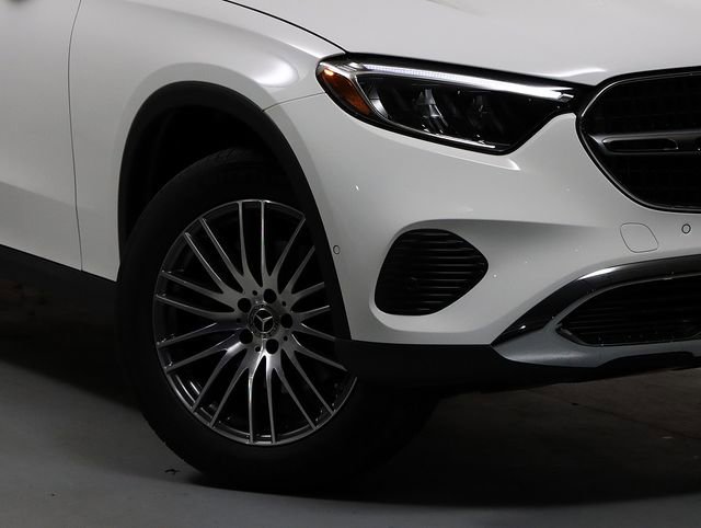Certified 2026 Mercedes-Benz GLC 300 4MATIC image 3
