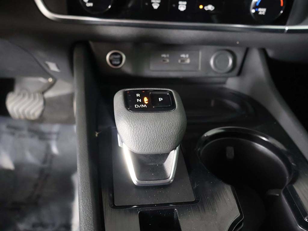 Used 2023 Nissan Rogue S AWD/4WD image 41