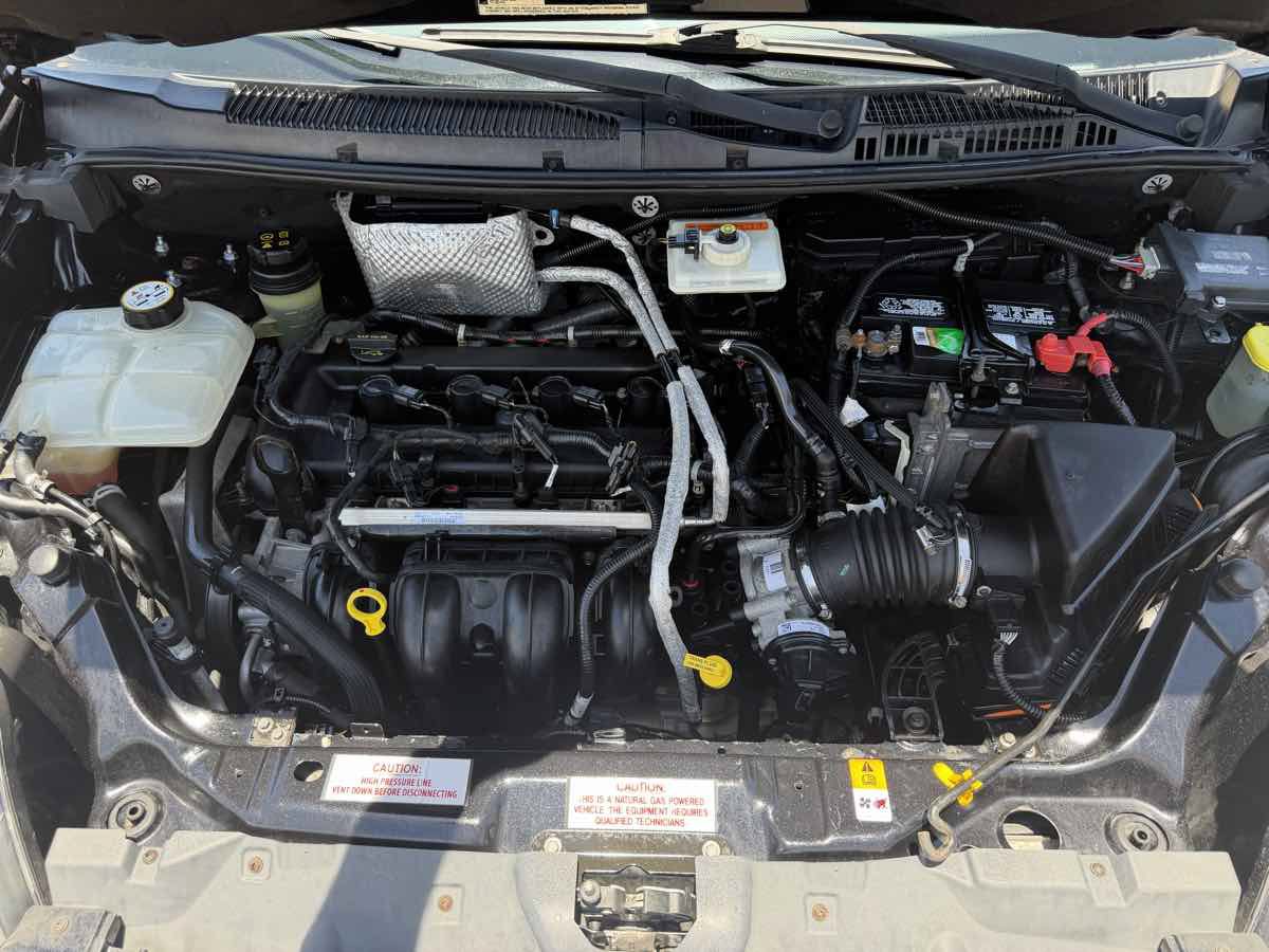 Used 2012 Ford Transit Connect XLT Premium w/ Taxi Pkg FWD image 15