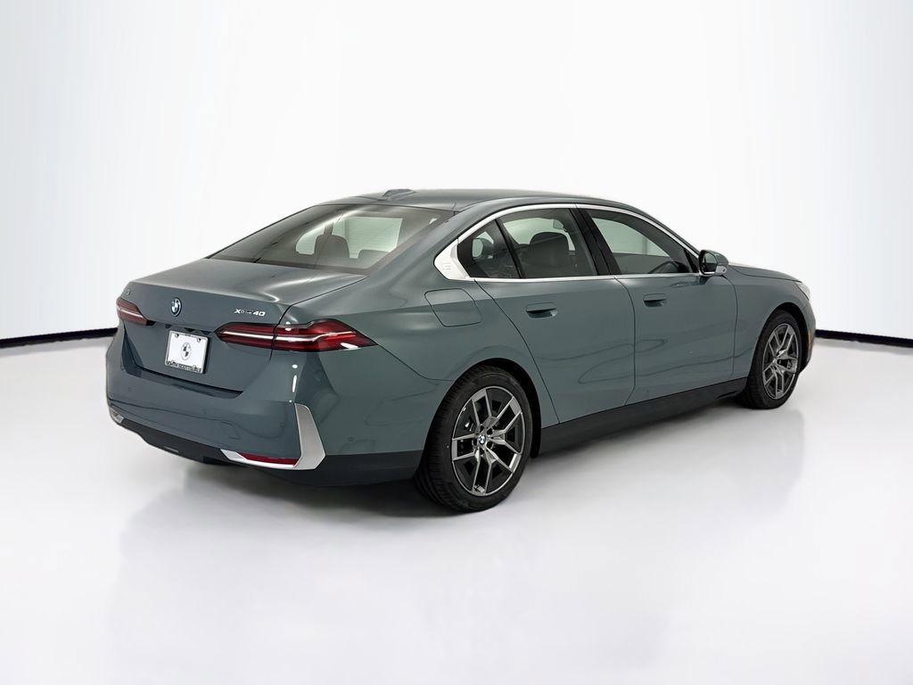 New 2026 BMW i5 eDrive40 w/ Premium Package image 5