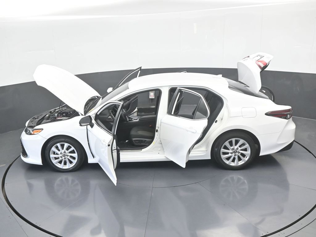 Used 2024 Toyota Camry LE image 64