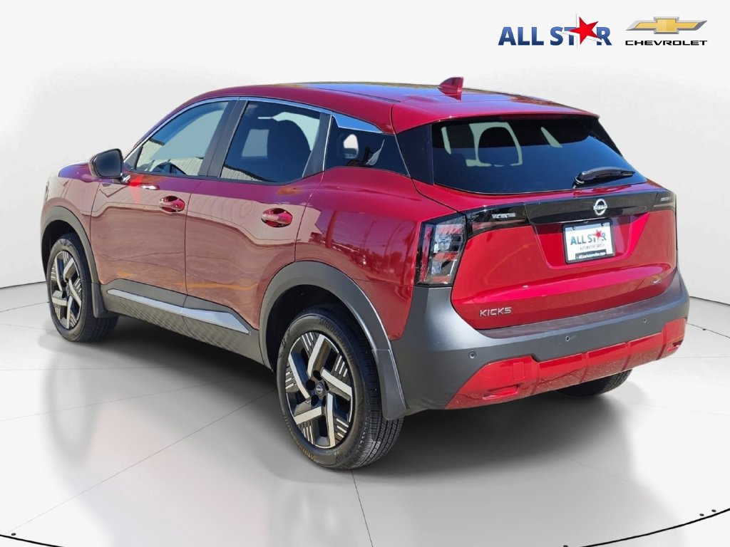 Used 2025 Nissan Kicks SV FWD image 6
