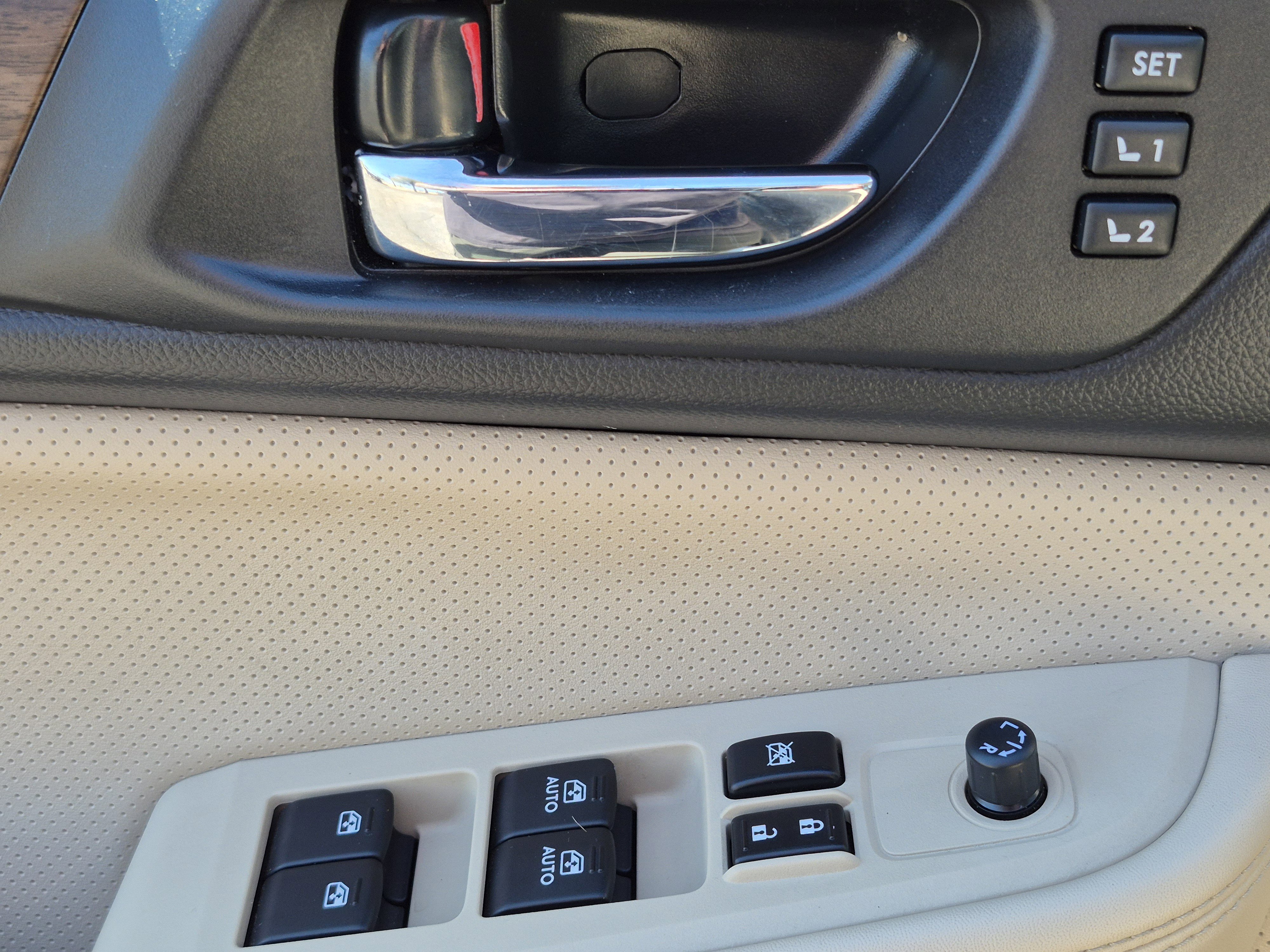 Used 2016 Subaru Outback 2.5i Limited AWD/4WD image 14