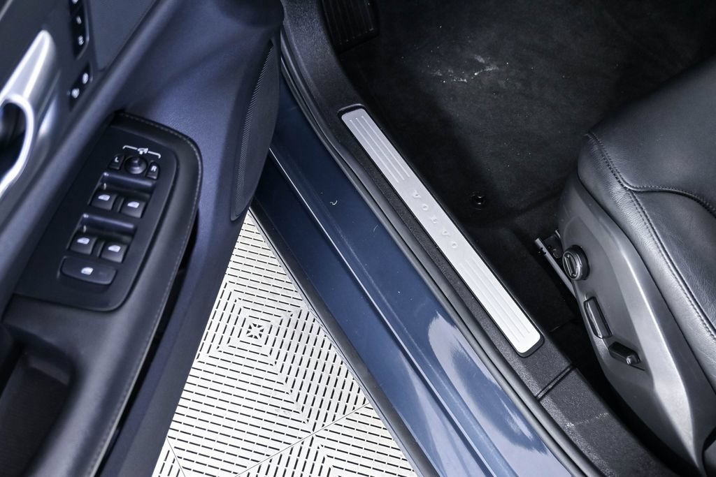Certified 2024 Volvo S60 B5 Core FWD image 9