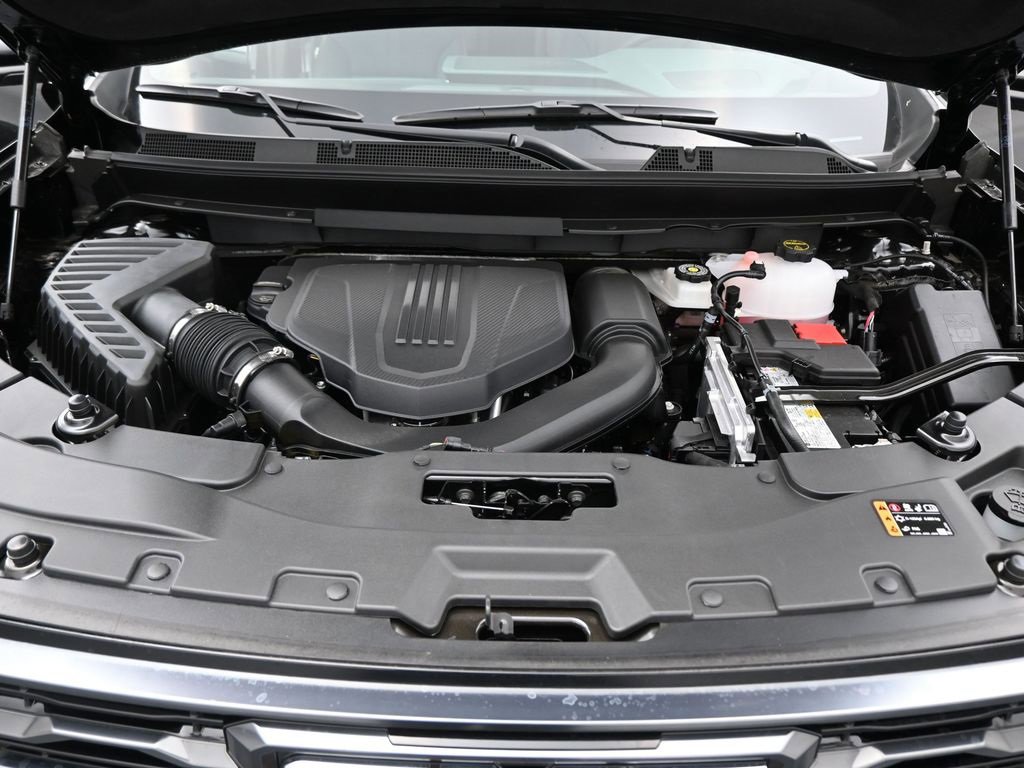 New 2025 GMC Acadia AT4 w/ LPO, Floor Liner Package image 29