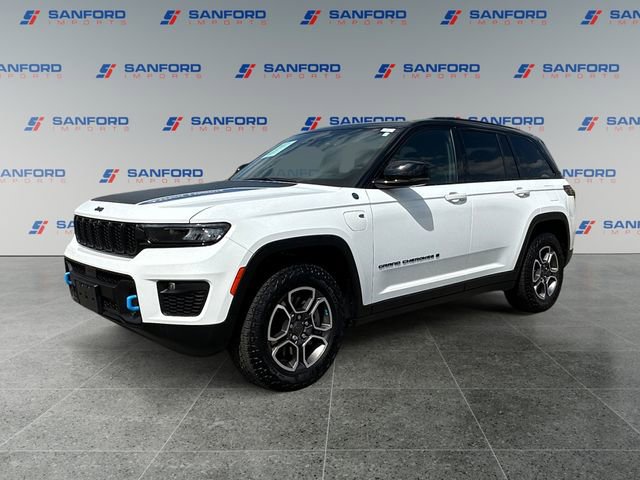 Used 2022 Jeep Grand Cherokee Trailhawk image 1