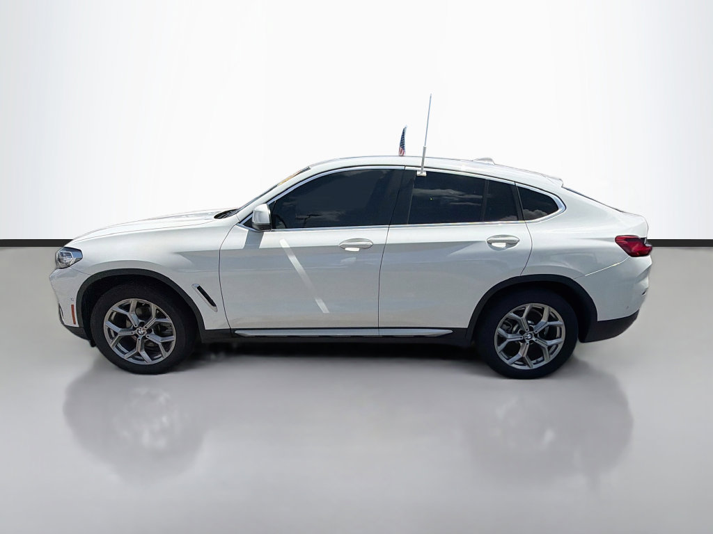 Used 2023 BMW X4 xDrive30i w/ Parking Assistance Package AWD/4WD image 4
