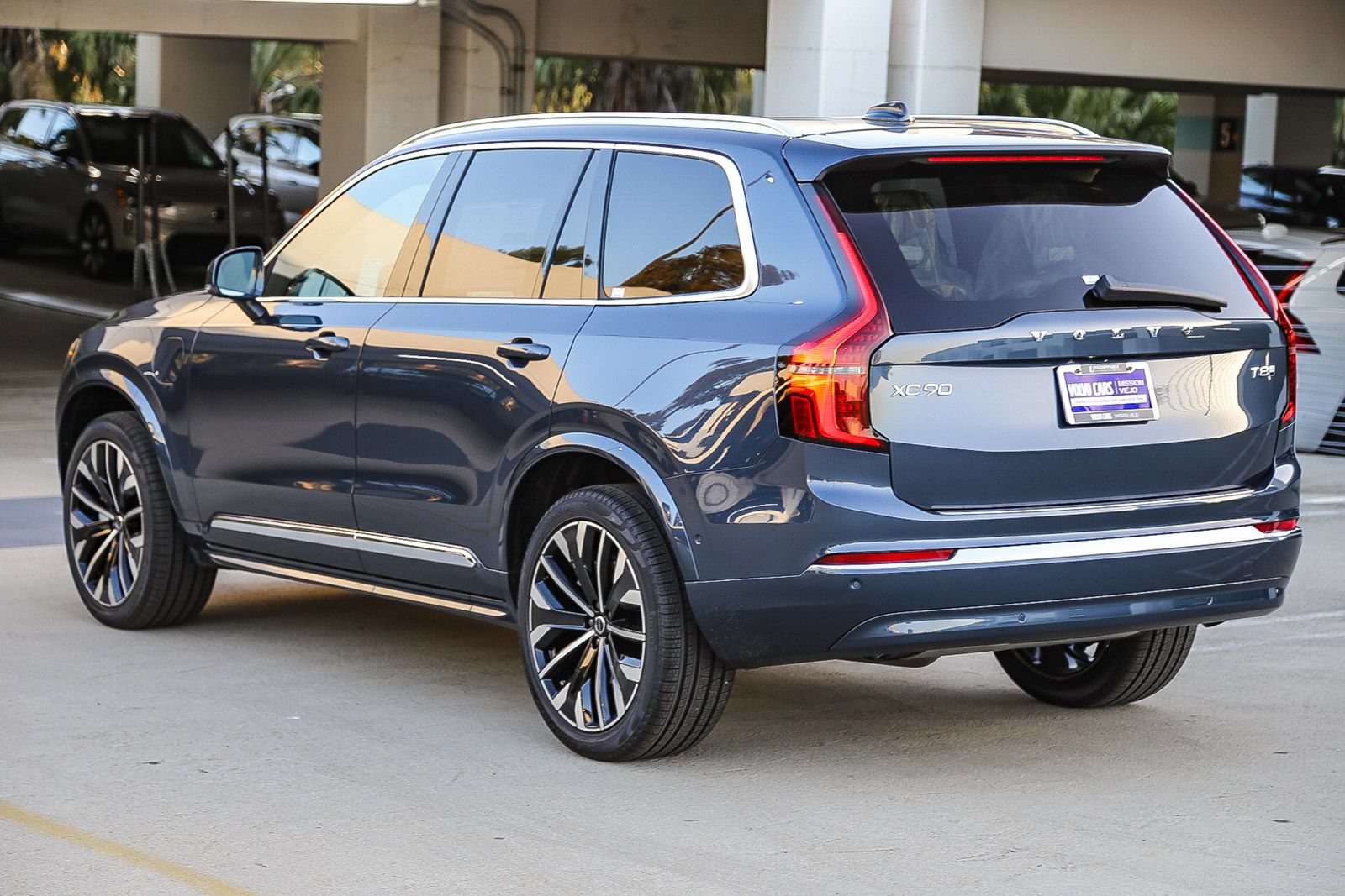 New 2026 Volvo XC90 T8 Ultra w/ Protection Package Premier AWD/4WD image 6