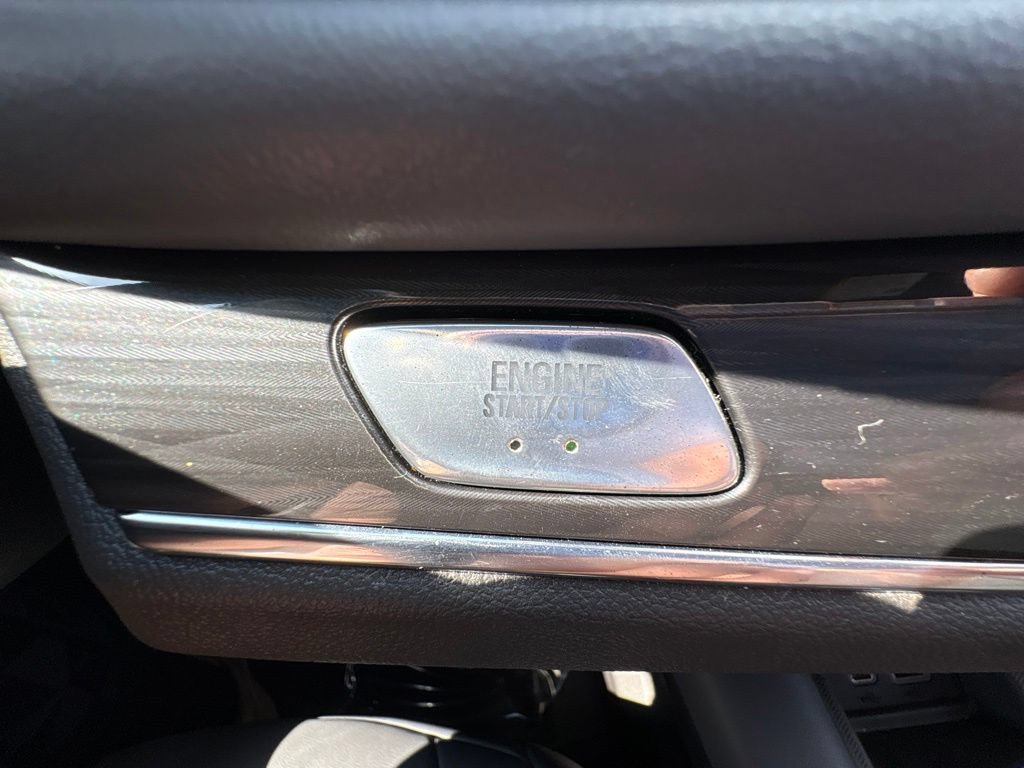 Used 2023 Buick Enclave Essence w/ Trailering Package, 5000 lbs. FWD image 27