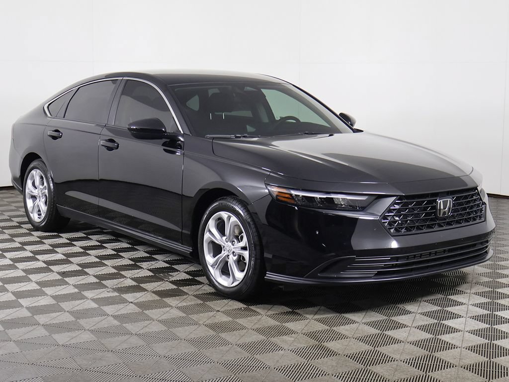 Used 2025 Honda Accord LX image 2