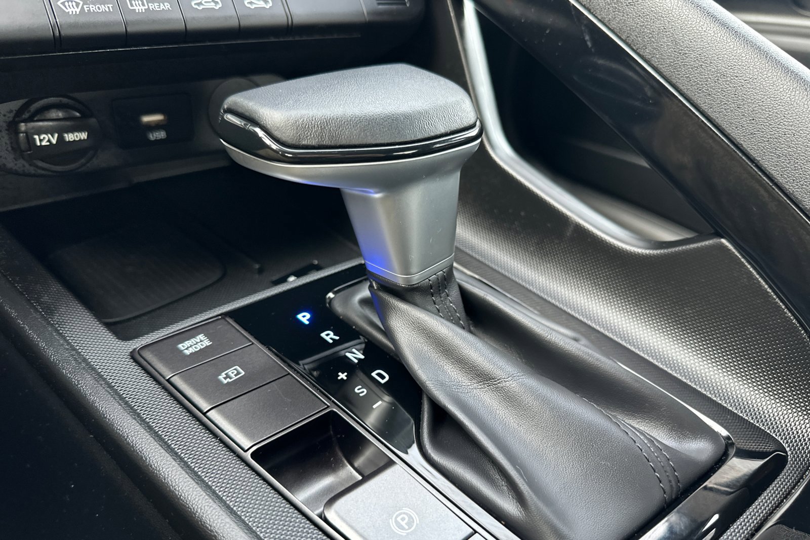 Certified 2025 Hyundai Elantra SEL image 21