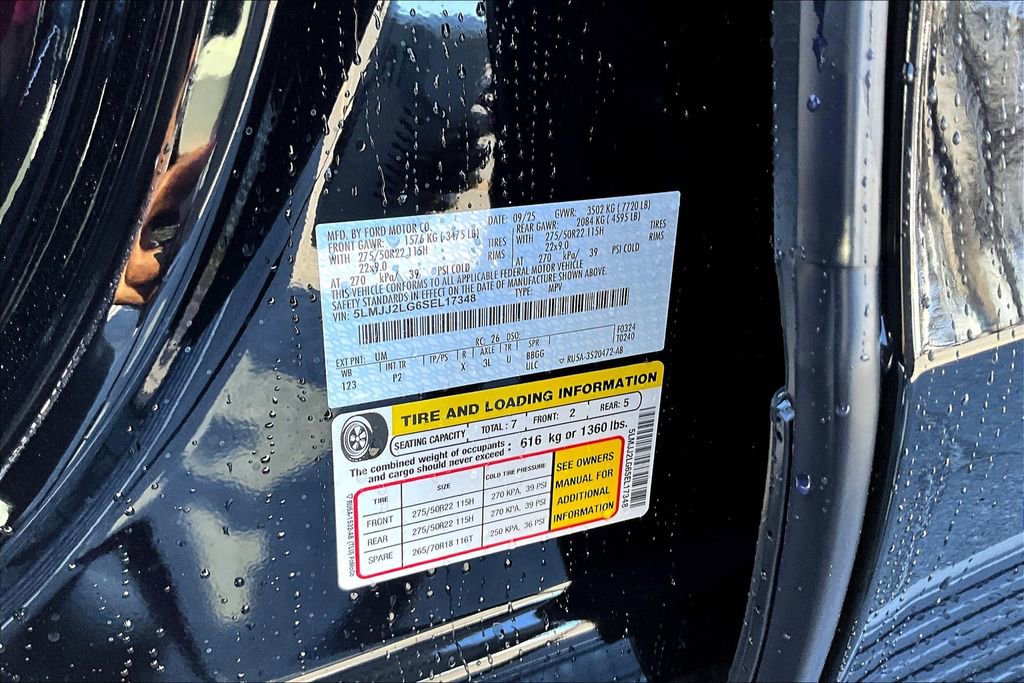 New 2025 Lincoln Navigator Reserve w/ Jet Appearance Package image 13