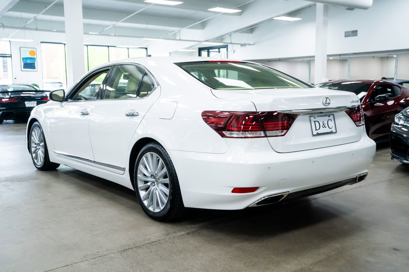 Used 2014 Lexus LS 460 w/ Comfort Package RWD image 5