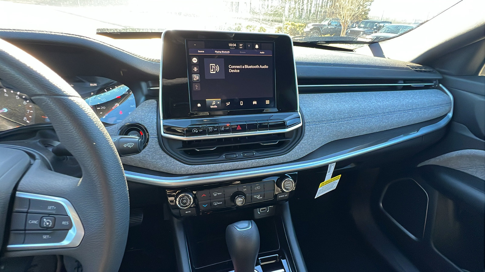 Certified 2025 Jeep Compass Sport image 30